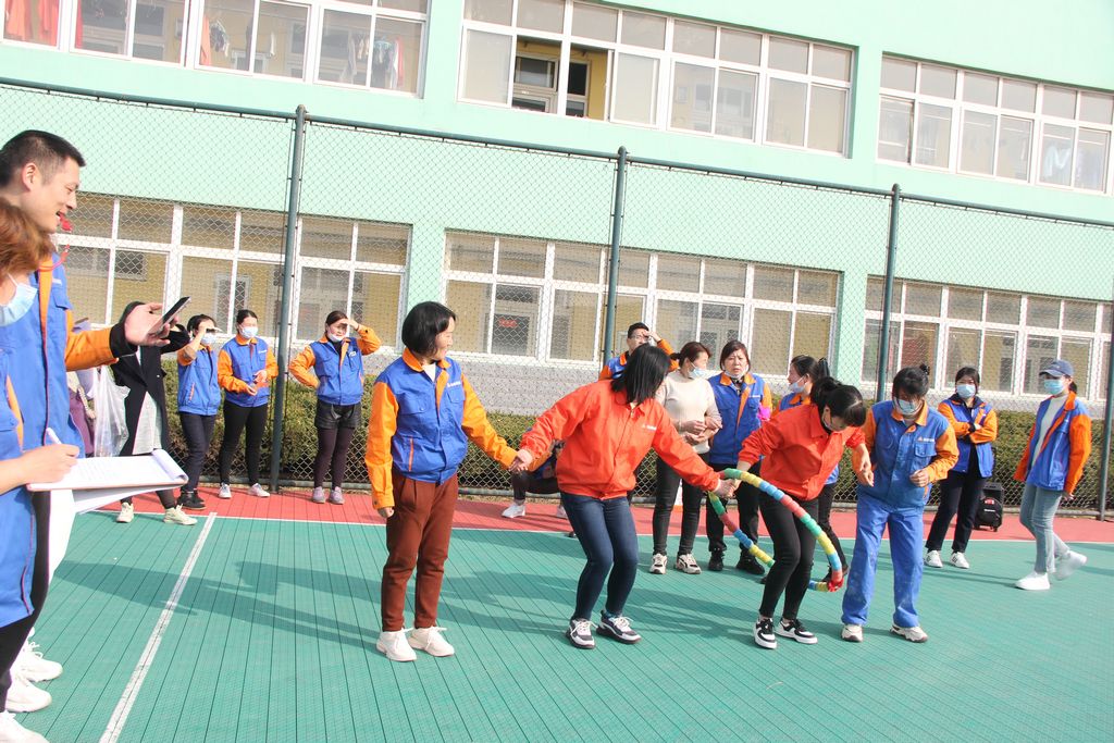 潔晶集團(tuán)舉辦“慶三八”國際婦女節(jié)趣味運動會